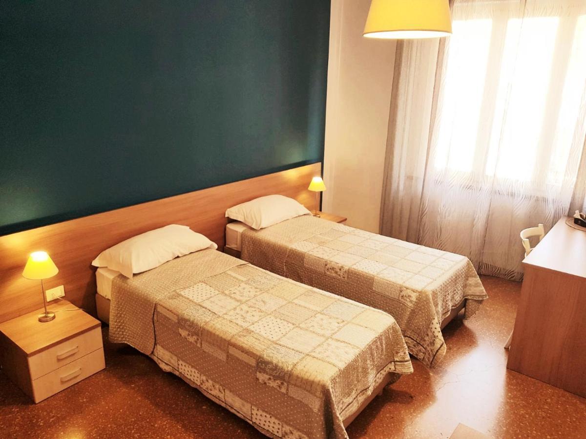 Bed And Breakfast Sognando Verso La Torre Pisa Exterior foto